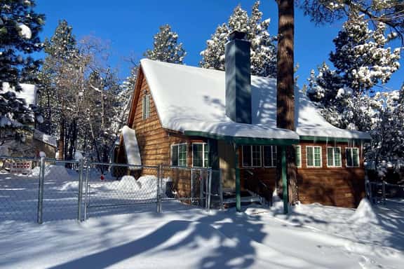 Beautiful cabin in the woods near Big Bear - Image 1